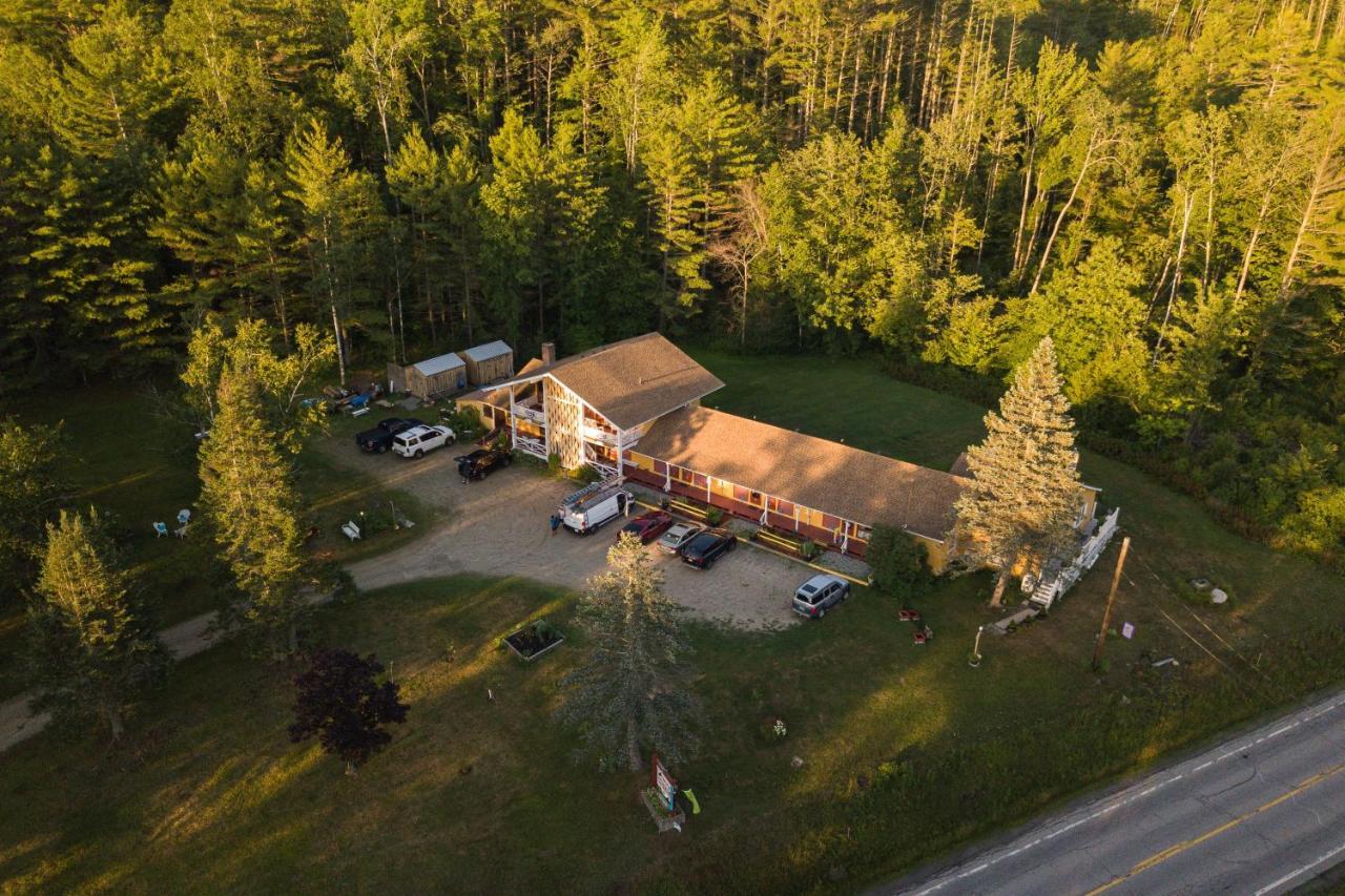 Snowdon Chalet Motel Londonderry Экстерьер фото