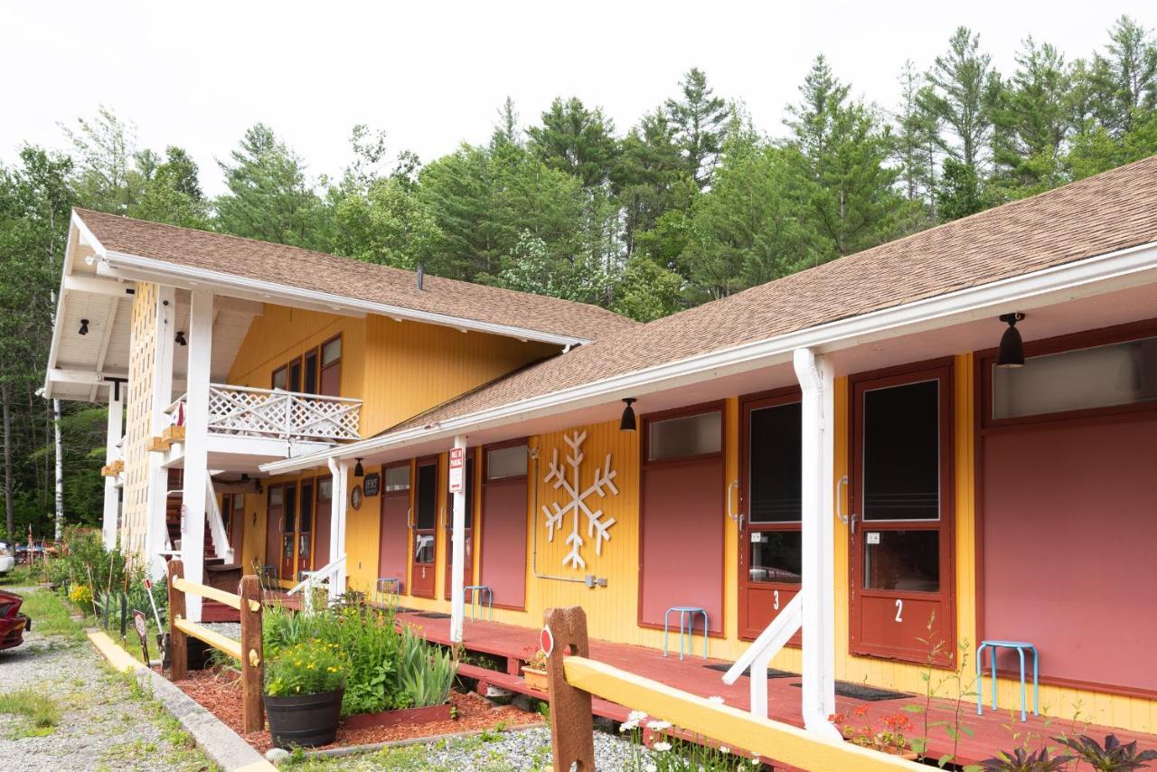 Snowdon Chalet Motel Londonderry Экстерьер фото