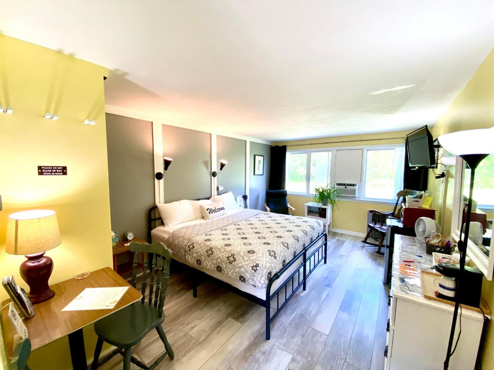 Snowdon Chalet Motel Londonderry Экстерьер фото